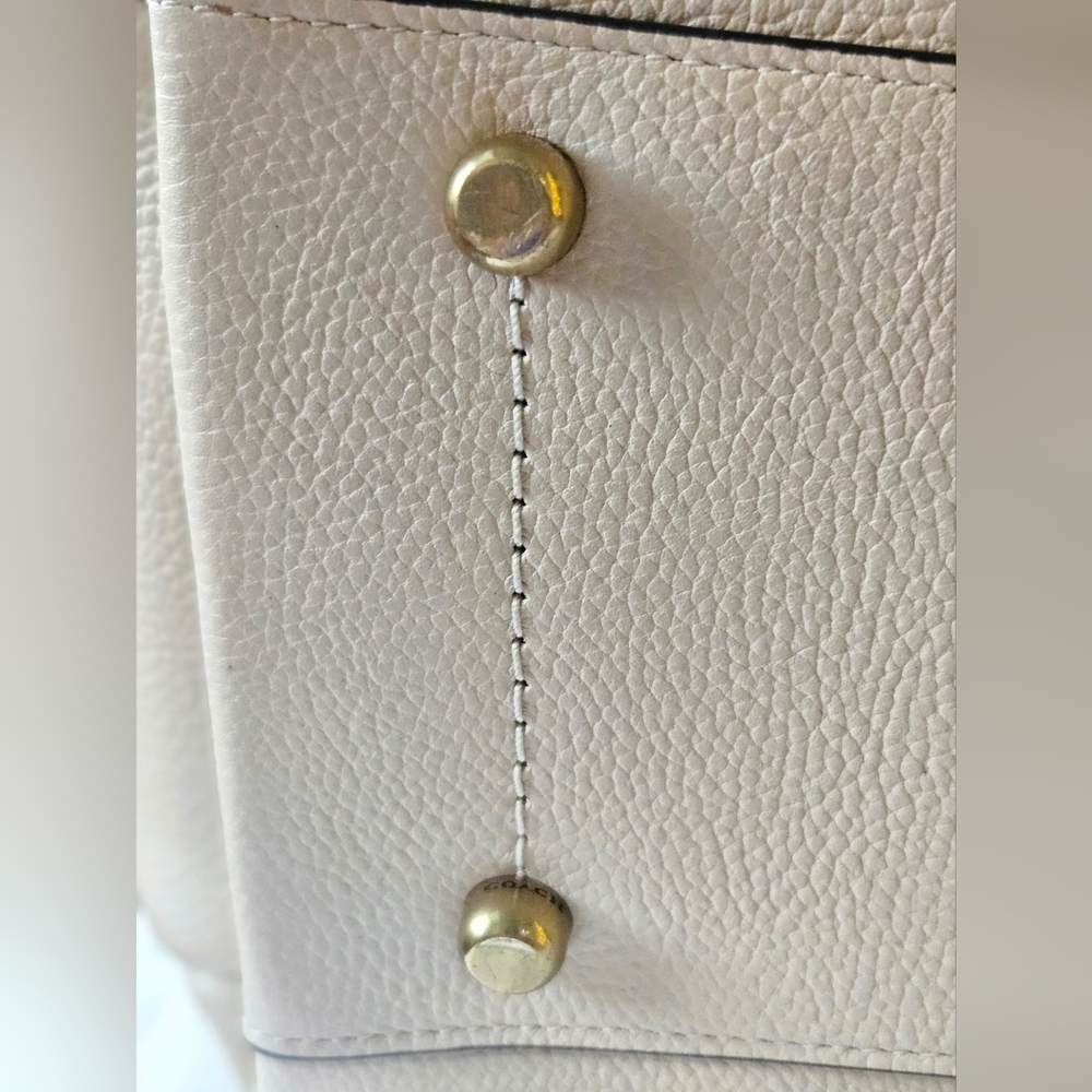 EUC Coach Lana Ivory And Gold Leather Tote Bag - Picture 4 of 16